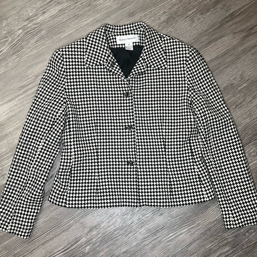 Rena Rowan Black and White Houndstooth Blazer